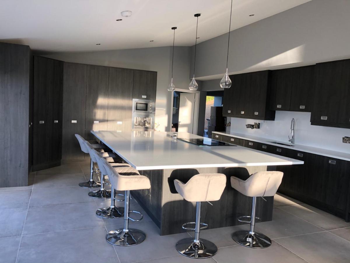 River Views,Kinsale, Hosted By Exquisite Holiday Homes, Sleeps 26 Cork Esterno foto
