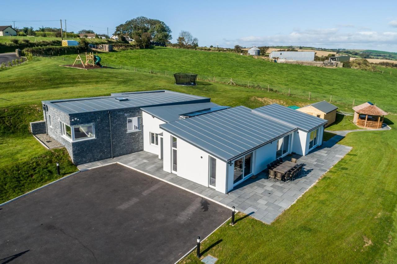 River Views,Kinsale, Hosted By Exquisite Holiday Homes, Sleeps 26 Cork Esterno foto