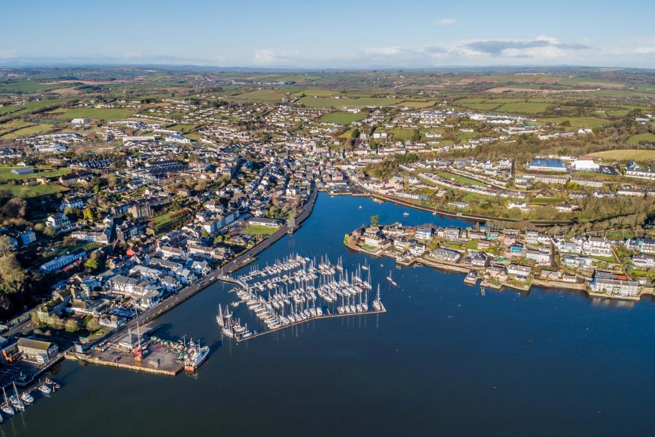 River Views,Kinsale, Hosted By Exquisite Holiday Homes, Sleeps 26 Cork Esterno foto